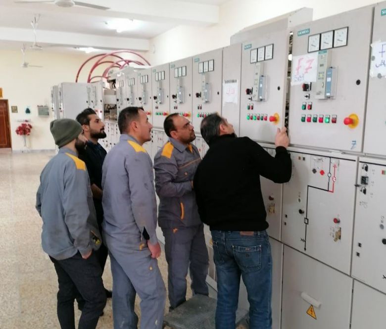 ملاكات صيانة المحطّات.. جهود استثنائية متواصلة لإصلاح الأعطال الطارئة وتأهيل المحطات