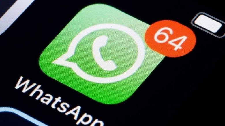 كورونا يزيد من الإقبال على واتساب وفيسبوك