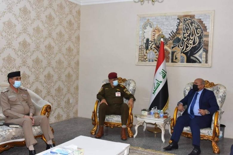 محافظ كربلاء المقدسة يجتمع مع القيادات الأمنية في المحافظة