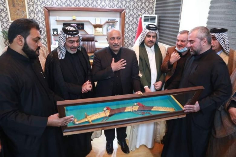 الخطابي يلتقي بوفد من الهيئات والمواكب الحسينية ويوضح تطور اساليب الخدمة الحسينية في كربلاء