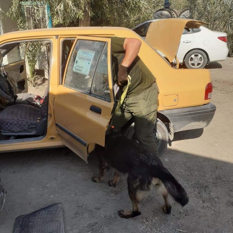 شرطة كربلاء تضبط عجلة بداخلها مواد مخدرة تحاول الدخول الى المدينة