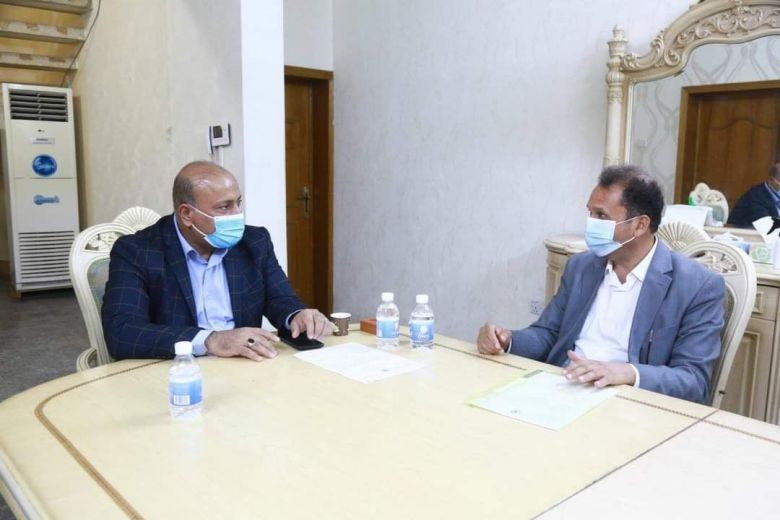 ضمن دعمه للاستثمار الزراعي وتوفير البيئة المناسبة له، الخطابي يلتقي بمدير الزراعة ومجموعة من المزارعين في كربلاء