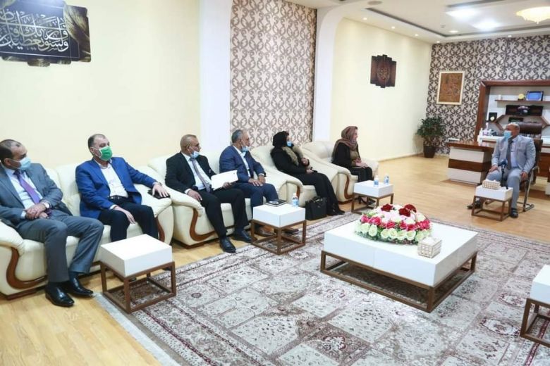 الخطابي يستقبل وفد وزارة الإعمار والإسكان لتنسيق الدعم بين الوزارة والمحافظة