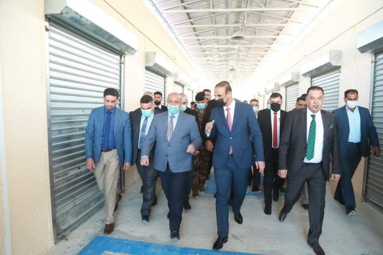 وزير العمل ومحافظ كربلاء يفتتحان 208 محلاً تجارياً لشريحة العاطلين في المحافظة