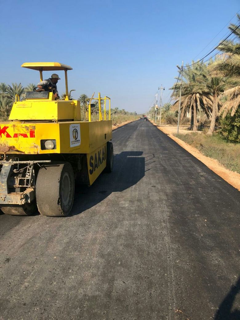 بإشراف مباشر من قبل محافظ  كربلاء اكساء طريق ابو جز في ناحية الحسينية