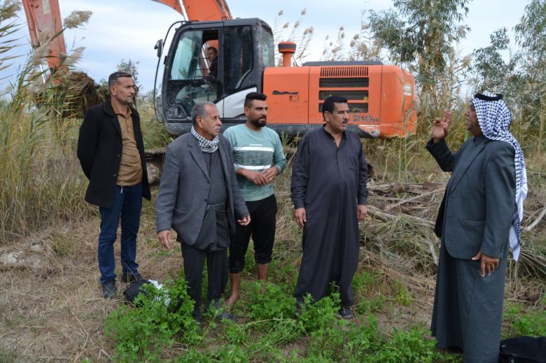 الوند تشهد حملة تطهير من نبات القصب والبردي