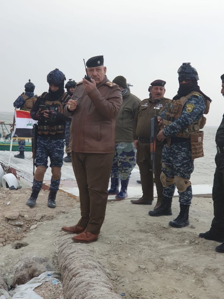 الشرطة النهرية تنفذ عملية استباقية  مشتركة في المسطحات المائية وتعثر على مقذوف حربي