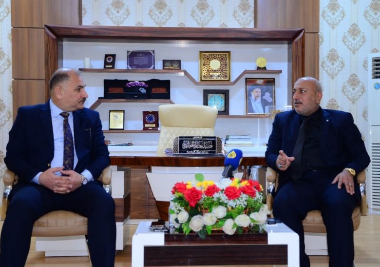 (مشاريع استثمارية  و ملفات خدمية) تعرف على المواضيع التي ناقشها وزير الصناعة والمعادن في كربلاء