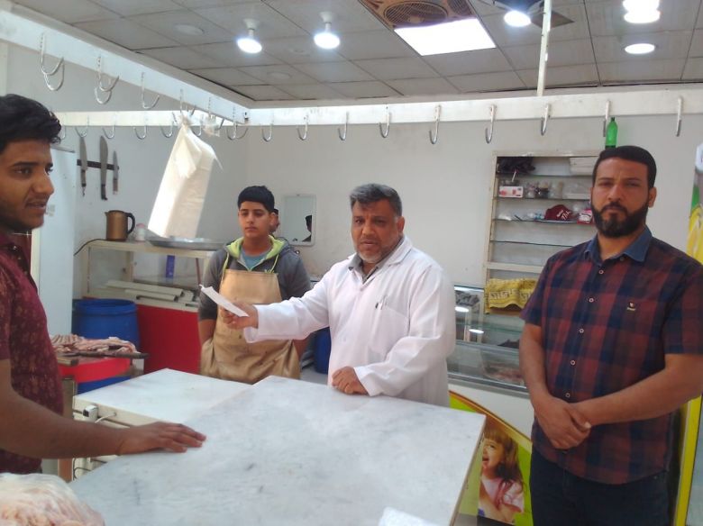 لجنة الرقابة والتفتيش تكثف زياراتها التفتيشية وتصادر لحوم محلية للحيوانات جزرت خارج الشروط الصحية