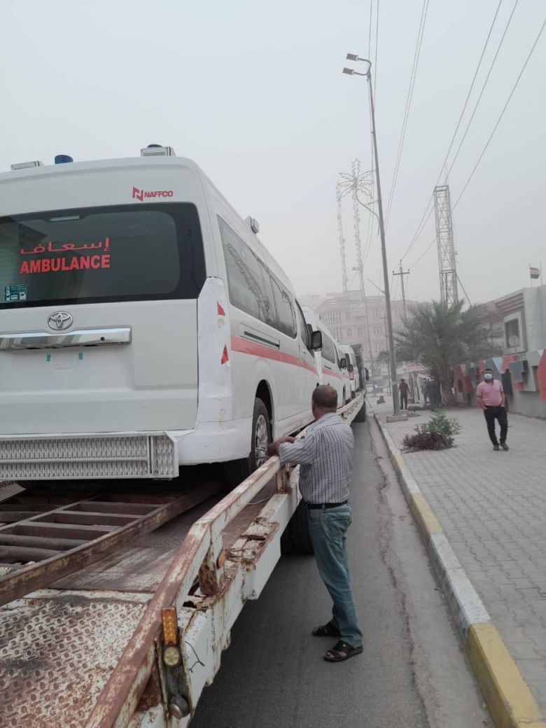 دعماً للقطاع الصحي … الحكومة المحلية تجهز دائرة الصحة ب١٨ سيارة اسعاف واجهزة طبية أخرى