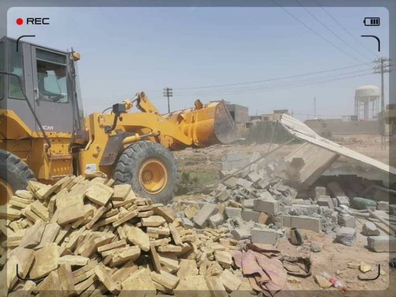 بلدية الهندية تطلق حملة لإزالة التجاوزات عن الشوارع والارصفة في القضاء