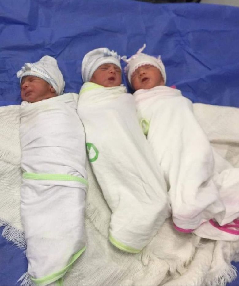 ولادة طبيعية نادرة .. لسيدة كربلائية تلد ثلاثة توائم