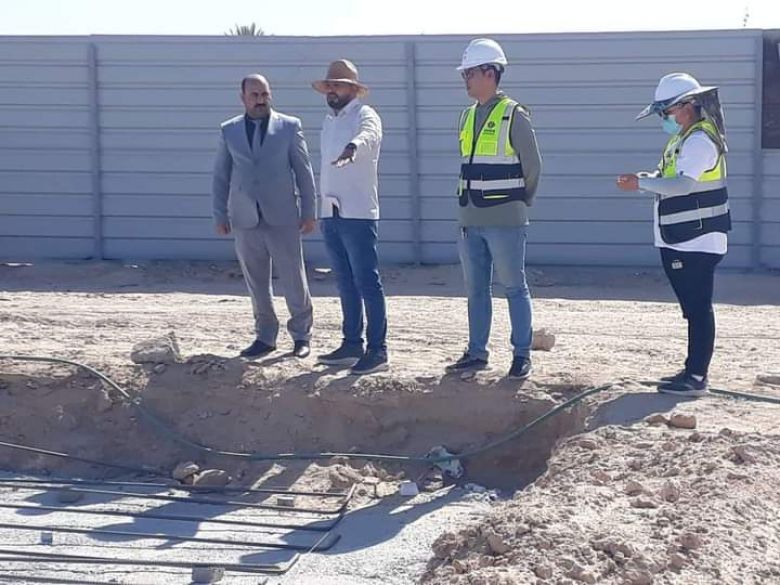 ممثلين عن الشركة الصينية يتابعون مراحل انجاز مدرستين في قضاء عين تمر