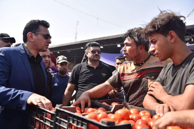 الحكومة المحلية تتوعد بإجراءات قانونية صارمة بحق المتلاعبين باسعار الخضار والفواكة