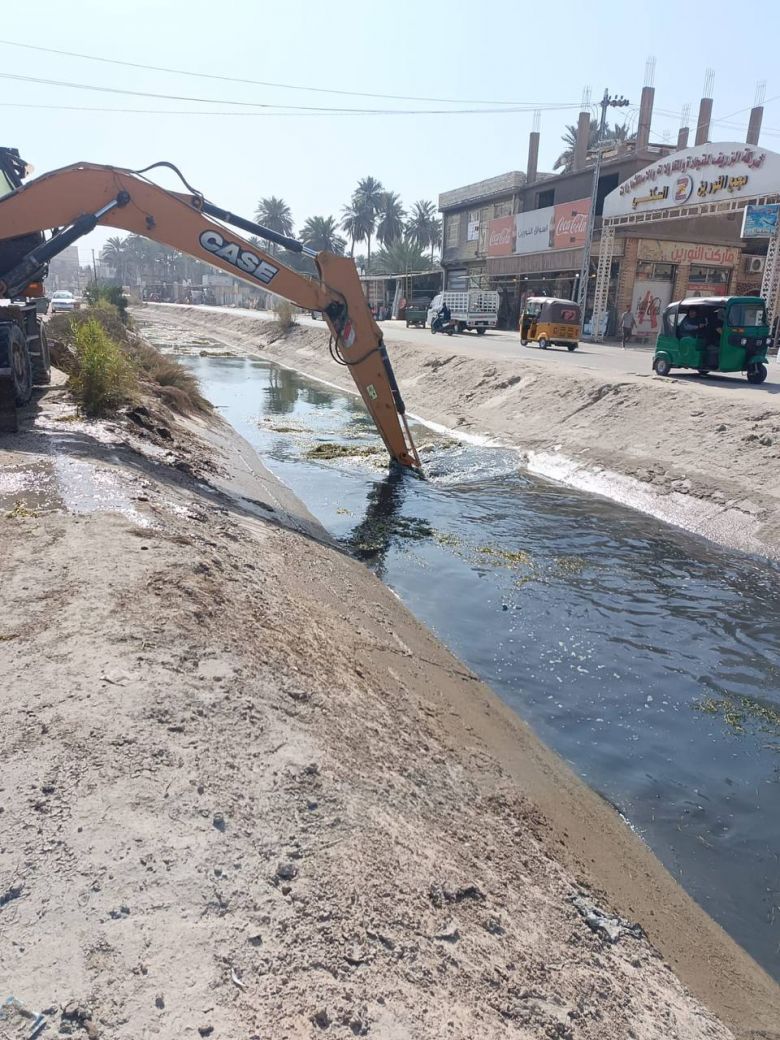 استعداداً لإحياء الزيارة وإشعال شموع الميلاد.. إطلاق حملة لتنظيف نهر الحسينية في كربلاء