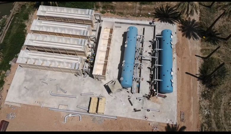 ماء كربلاء تباشر  بنصب وتجهيز وحدة ماء تسهم بمعالجة شحة المياة في مناطق من المحافظة