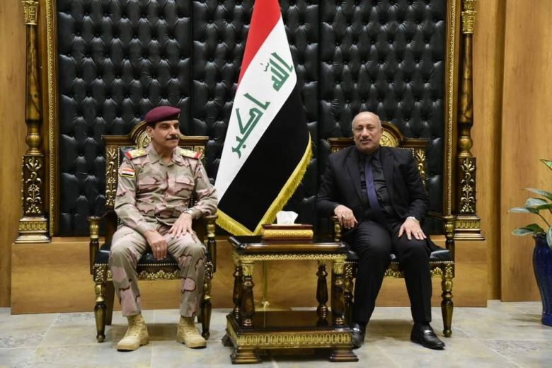 محافظ كربلاء يتباحث مع القادة الامنيين الخطط الامنية الخاصة بزيارة العاشر