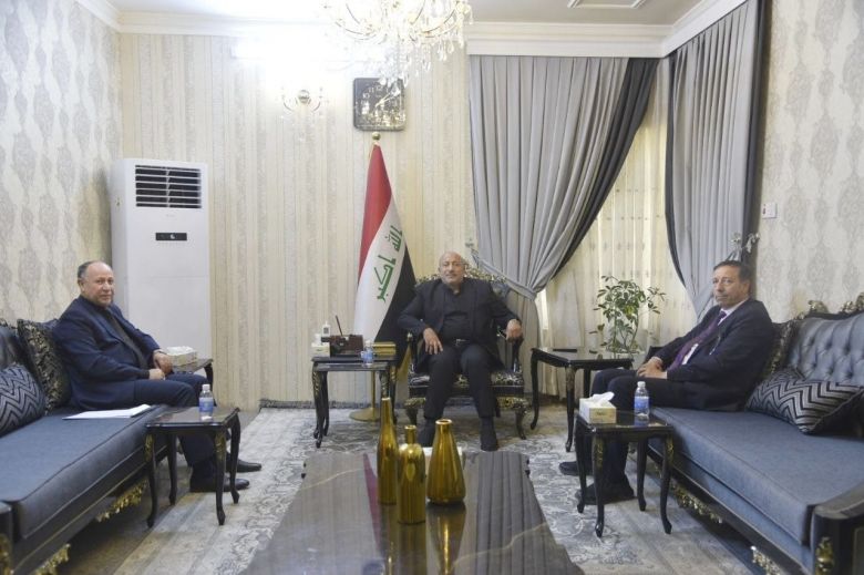 الخطابي يناقش ملفات مهمة تخدم شرائح واسعة من المجتمع الكربلائي أبرزها ملف توزيع قطع الأراضي