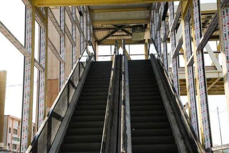 بلدية كربلاء تحقق نسب انجاز متقدمة في مشاريع المجسرات الكهربائية