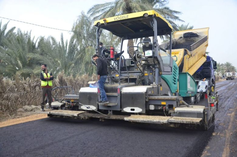 كربلاء  تشهد إكساء طريقين جديدين ولمسات إخيرة لمشروع طرق حيوي في ناحية الخيرات